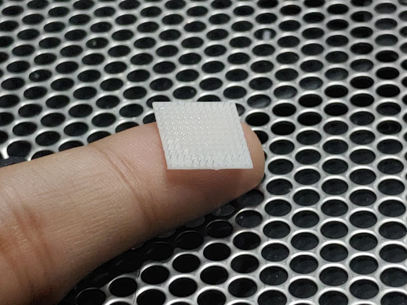 3D printed hollow microneedles.